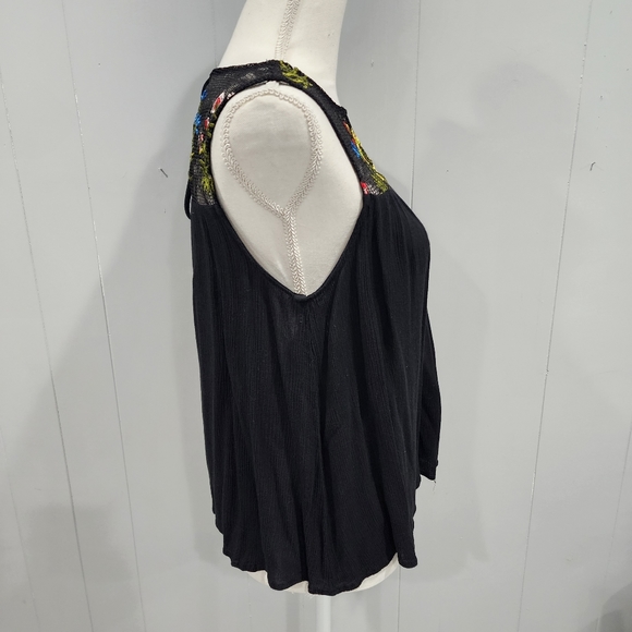 BLUE RAIN  Floral Embroidered Boho Black Tunic Top M - Picture 3 of 7